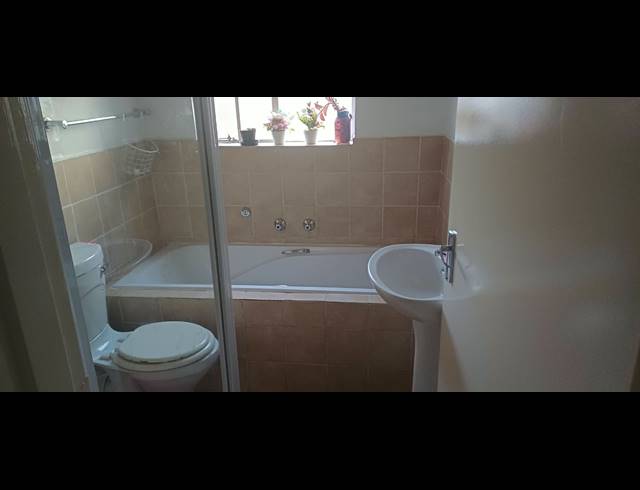 3 BEDROOM TOWNHOUSE TO LET IN KOSMOSDAL